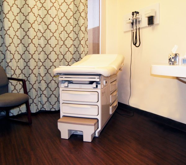 xpress urgent care exam room